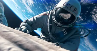 인류 최초 우주 유영 성공한 사나이…'스페이스 워커' 예고편