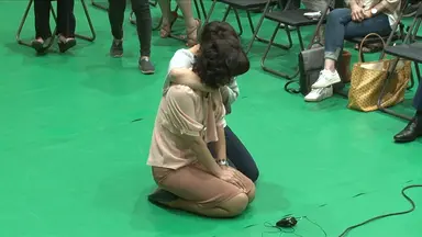 차별도 무릎 꿇은 담대한 어머니들