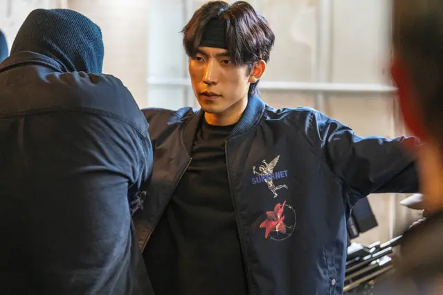 사냥개들 시즌2 결말 7화 줄거리 박서준 이현욱 시즌3 떡밥 스핀오프? 쿠키 영상 넷플릭스 요즘 드라마 추천 정주행