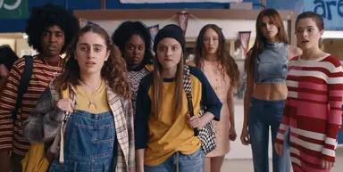 가십걸 주연 '레이튼 미스터', 넷플릭스 '우린 반대야' 시즌2 합류 ...