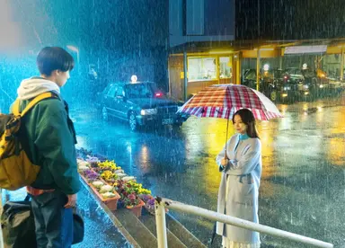 히로세 스즈의 만찢 비주얼…'물은 바다를 향해 흐른다' 7월 24일 개봉