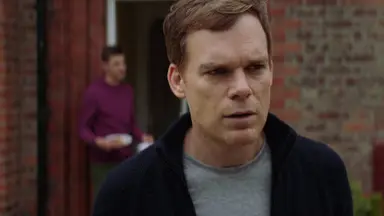 꼬리에 꼬리를 무는 비밀들, 영드 '비밀의 비밀' [OTT 충전소]