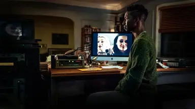 심장을 옥죄어 오는 미스터리 오컬트, '아카이브 81' - 머니투데이