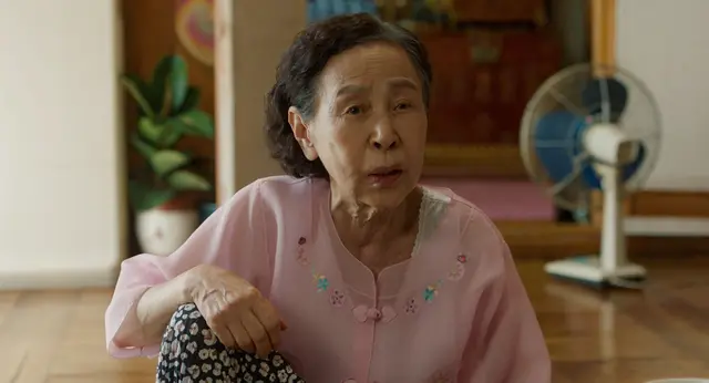 대가족에게 드리운 고요하고도 스펙터클한 붕괴, 영화 <장손> 리뷰
