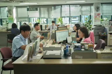 유해진×김희선 '달짝지근해: 7510' 개싸라기 흥행 간다 - 노컷뉴스