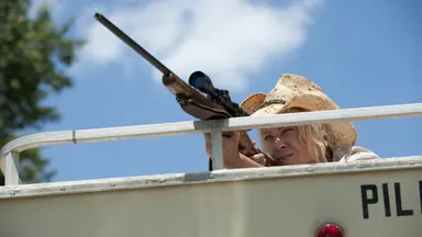 다정하게 포옹하는 앤드류 링컨과 '글렌' 스티븐 연…드라마 '워킹 데드 ...