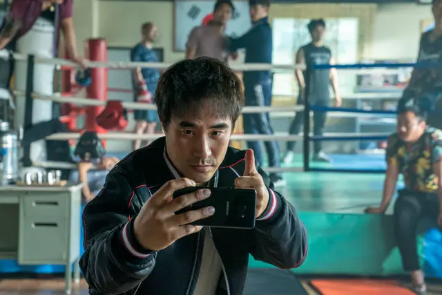 영화 <끝장수사> 후기 리뷰 정보 출연진 평점 관람평 포토 쿠키 제작비 손익분기점 논란