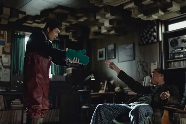 영화리뷰 어쩔수가없다 평점 쿠키 후기 정보 블랙코미디 스릴러 최신 개봉 신작