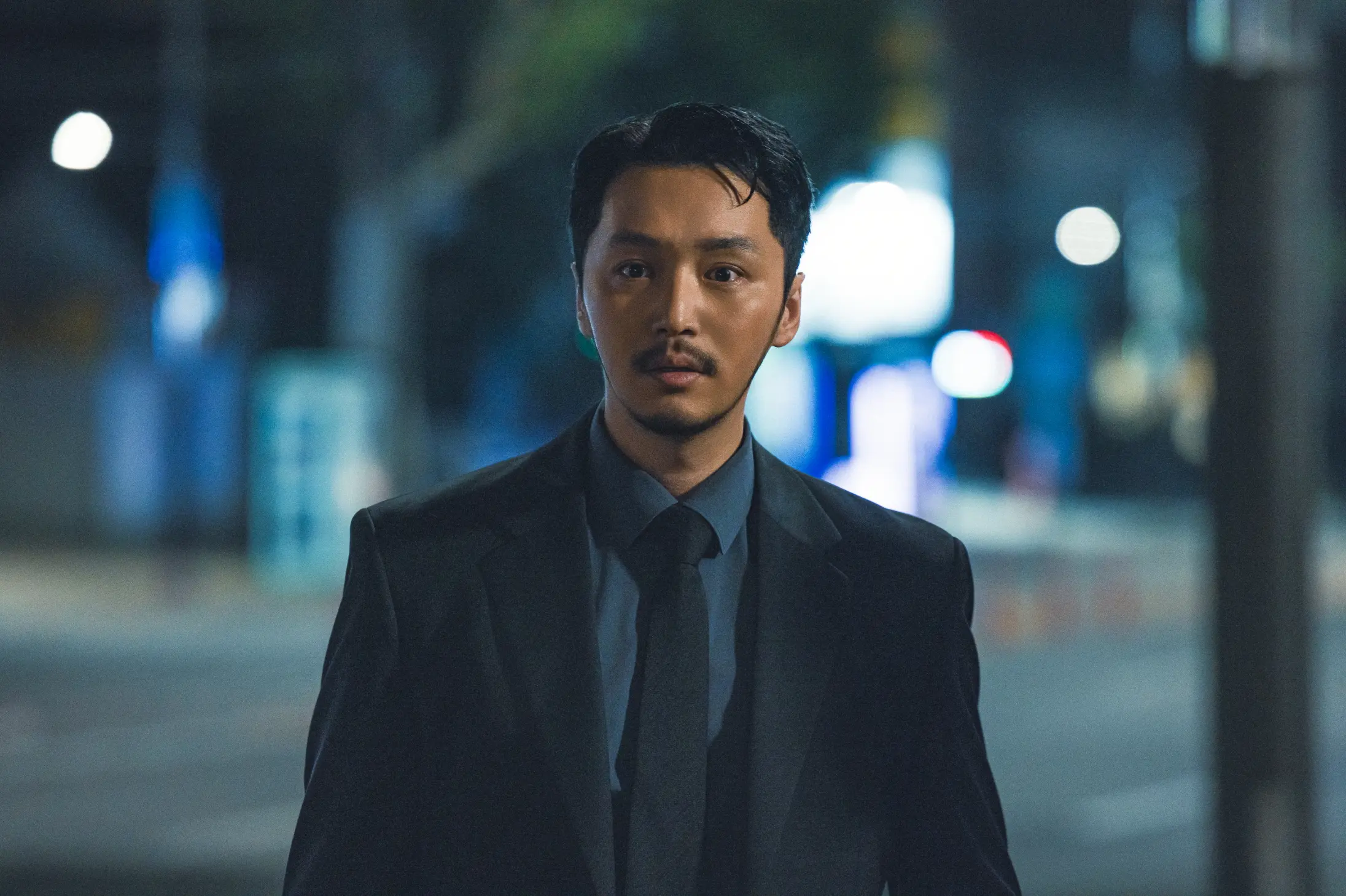 영화 중간계 정보 줄거리 결말 관람평 리뷰 통아저씨 시즌2 국내 최초 AI 활용 장편