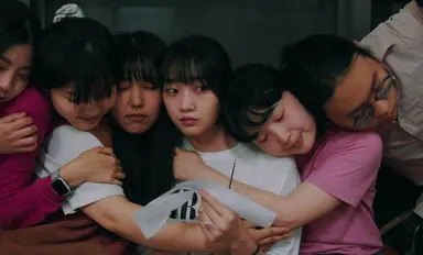 가스라이팅 당했던 소녀, 진정한 사랑 찾을 수 있을까 : 네이트 뉴스