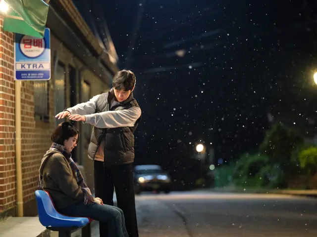 <영화리뷰> 그 시절, 우리가 좋아했던 소녀 후기 : 예쁜데 밋밋하네? (한국 영화 추천)