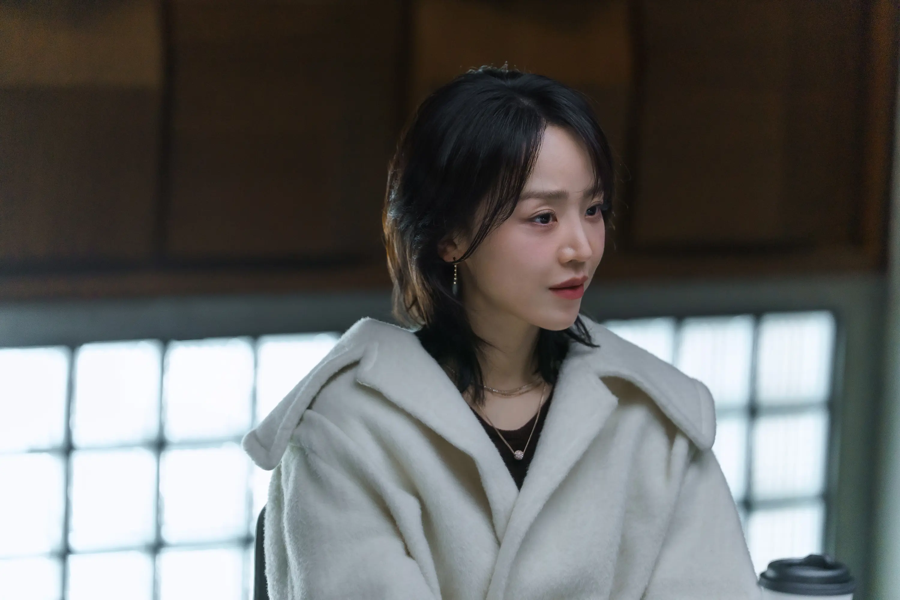 레이디 두아 1화 줄거리 무명녀 살인사건? 사라 킴은 누구 넷플릭스 오리지널 드라마