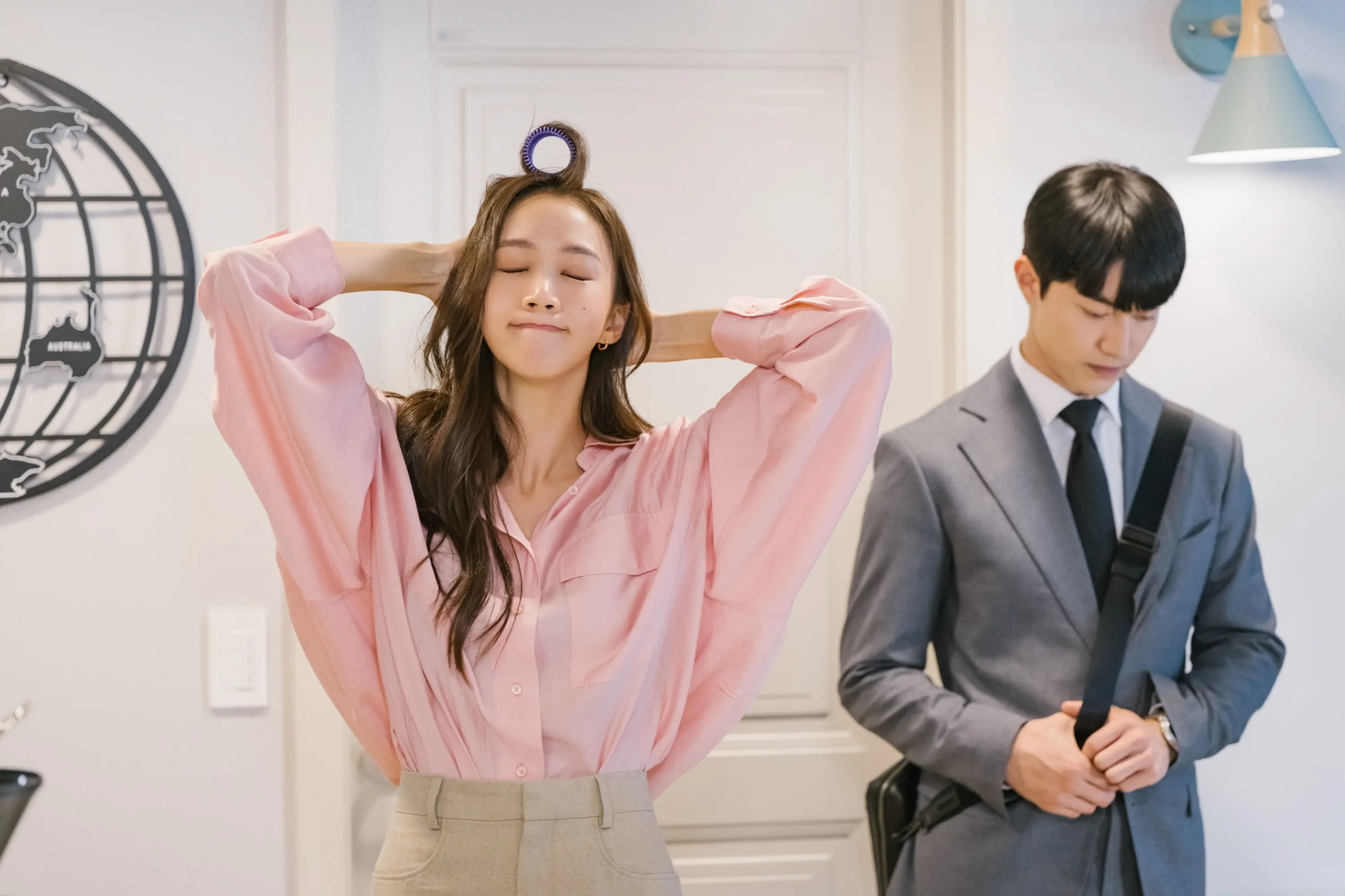 가우스전자 1회 리뷰/눈치 제로 상식 대형 사고 치다_1화
