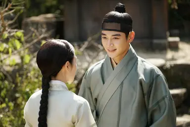 [단독] 이승기, 영화 '궁합' 주연 캐스팅…심은경과 입맞춤 : 네이트 연예