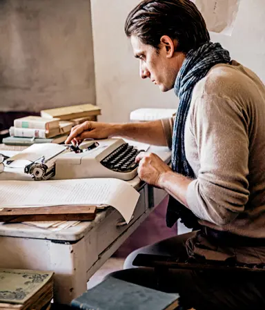 개봉 뒤 호평 받는 '마틴 에덴'의 OST 'Bassifondi' : 네이트 연예