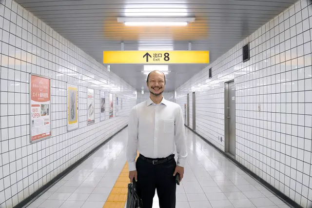 압도적 몰입감을 전하는 일본 공포 스릴러 영화 <8번 출구> 리뷰