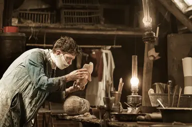 영화 '맨 오브 마스크', 1919년 프랑스 파리에서 일어난 웃지 못할 ...