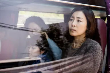 V앱 '판도라' 김남길 "영화 속 추리닝 패션…실제 내가 입는 옷" : 네이트 ...