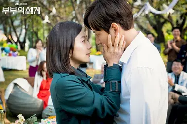 왓챠, '부부의 세계' 무삭제판+원작 '닥터 포스터' 동시 공개 - 스타투데이