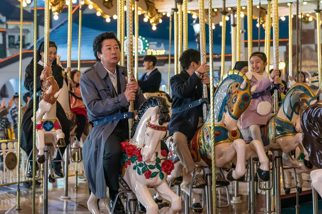 영화 대가족 정보 줄거리 결말 관람평 리뷰 해석