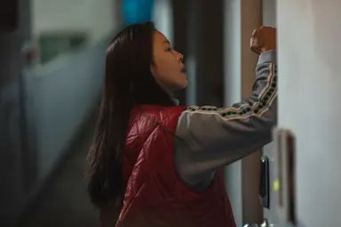 '백수 아파트' 경수진 "첫 주연작의 부담, 입봉작 감독과 손 꼭 잡고 영화 ...