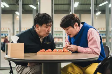 “이상하긴 이상한가 봐요”…'닭강정' 류승룡과 이병헌 감독
