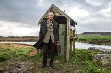 '해리포터' 티모시 스폴 신작 '라스트 버스', 2월 개봉 확정 : 네이트 연예