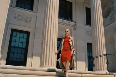 로자먼드 파이크 '퍼펙트케어', 강렬한 티저 예고편 공개 | 서울경제