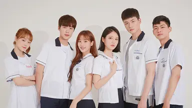 웹드라마 '에이틴' 신예은, 사랑스러운 촬영 현장 모습 : 네이트 연예
