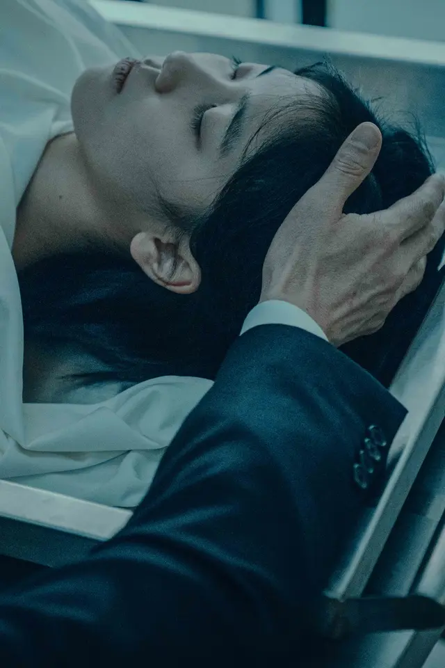<영화리뷰> 사흘 후기 : 몇 년 꽁꽁 싸맨 이유가...
