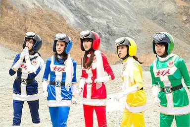 日 주목받는 21세 모델 여배우 첫 스캔들! - 마이데일리