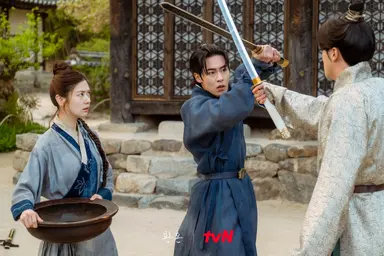 [EN:터뷰]'환혼' 이재욱 "정소민은 노련, 고윤정은 에너지" - 노컷뉴스