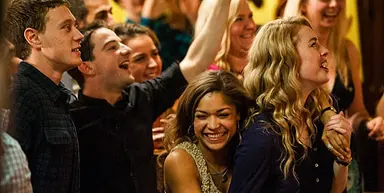 고향과 사랑이 그립다면, 영화 '선샤인 온 리스' : 네이트 연예