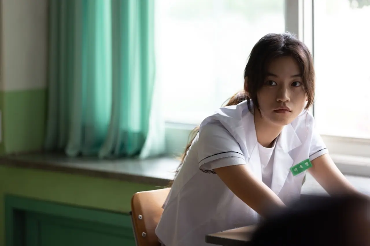 [인디즈 Review] 〈열여덟 청춘〉: 궤도 밖에서 부르는 각자의 이름