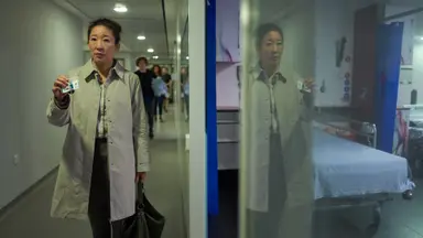 '킬링 이브' 산드라 오, 골든글로브에 크리틱스 초이스까지… 여우 ...