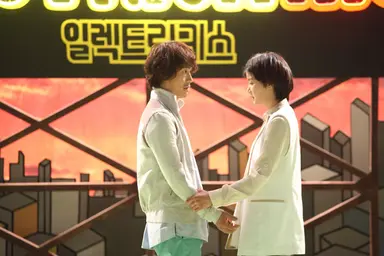 '방구석1열' 오정세 "영화 '남자사용설명서'서 다 벗었는데 15세 등급 ...