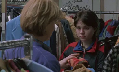 18세에 '칸의 여왕' 오른 에밀리 드켄 별세 : 네이트 뉴스