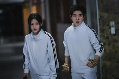 '우수무당 가두심' 김새론X남다름, 잘 자란 아역들의 'K-퇴마'(종합 ...