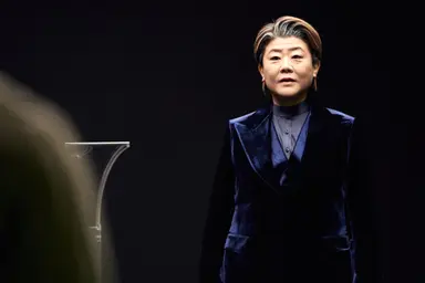 이준익 감독의 첫 드라마…신하균·한지민 '욘더'