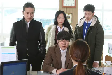 '덕수리 5형제' 윤상현 팬들, 천만기원 케이크 선물 - 헤럴드경제
