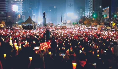 “이재명·윤석열 다 나오네?” 대선 앞두고 켜지는 영화 '나의 촛불'