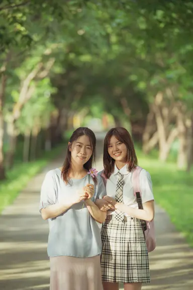 영화 '이공삼칠', 열아홉 소녀 교도소 적응기…'프듀' 홍예지→'극한직업 ...