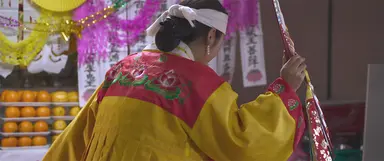 신의 목소리를 듣는다는 '소녀'…“평범한 삶이 가장 어렵다”