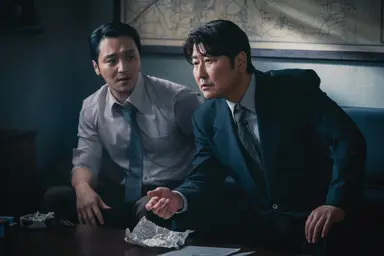 '송강호 드라마 데뷔작' 화제성이 이 정도? OTT에 숙제 남긴 '삼식이 삼촌'