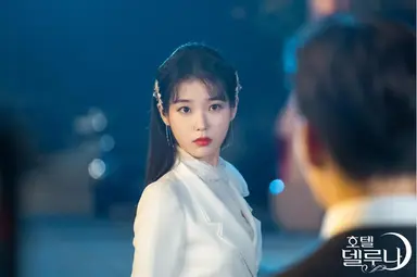 아이유·여진구 '호텔 델루나', 대형 창작 뮤지컬로 선보인다 - 헤럴드경제
