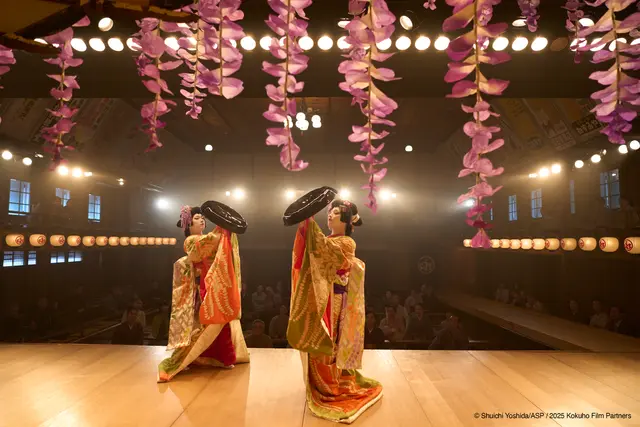 영화 <국보> 리뷰 : 가부키의 세계, 그 지독한 아름다움 (스포 포함)