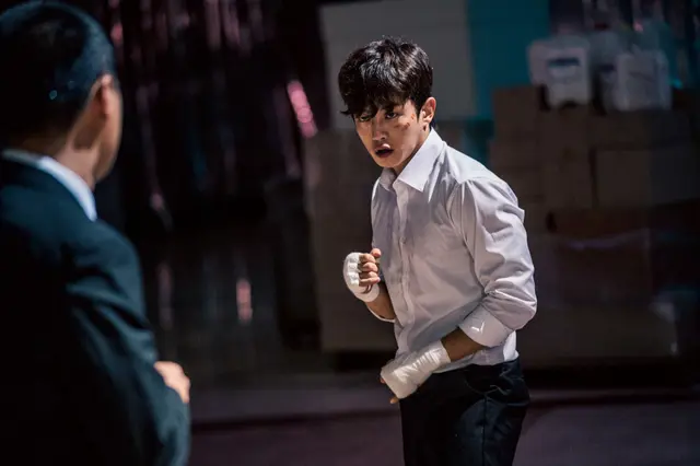 조악한 서사와 액션 디자인마저 변변찮다 드라마 <샤크 더 스톰> 1화 2화 3화 정보 출연진 줄거리 결말 예고편 포토 티빙