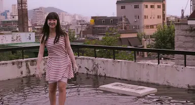 장인섭 배소은 '사돈의 팔촌', 젊은 감각 펄떡이는 영화 : 네이트 뉴스