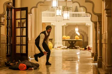 '호텔 뭄바이' 데브 파텔, 아미 해머, 나자닌 보니아디…화려한 라인업 ...