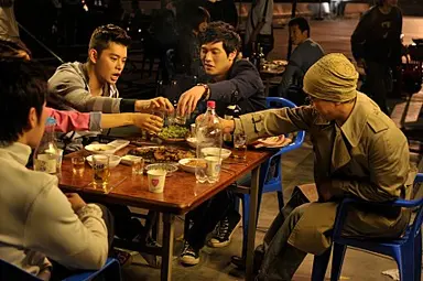 [포토] 시라노연애조작단 '엄태웅, 눈썹이 들썩~' : 네이트 뉴스